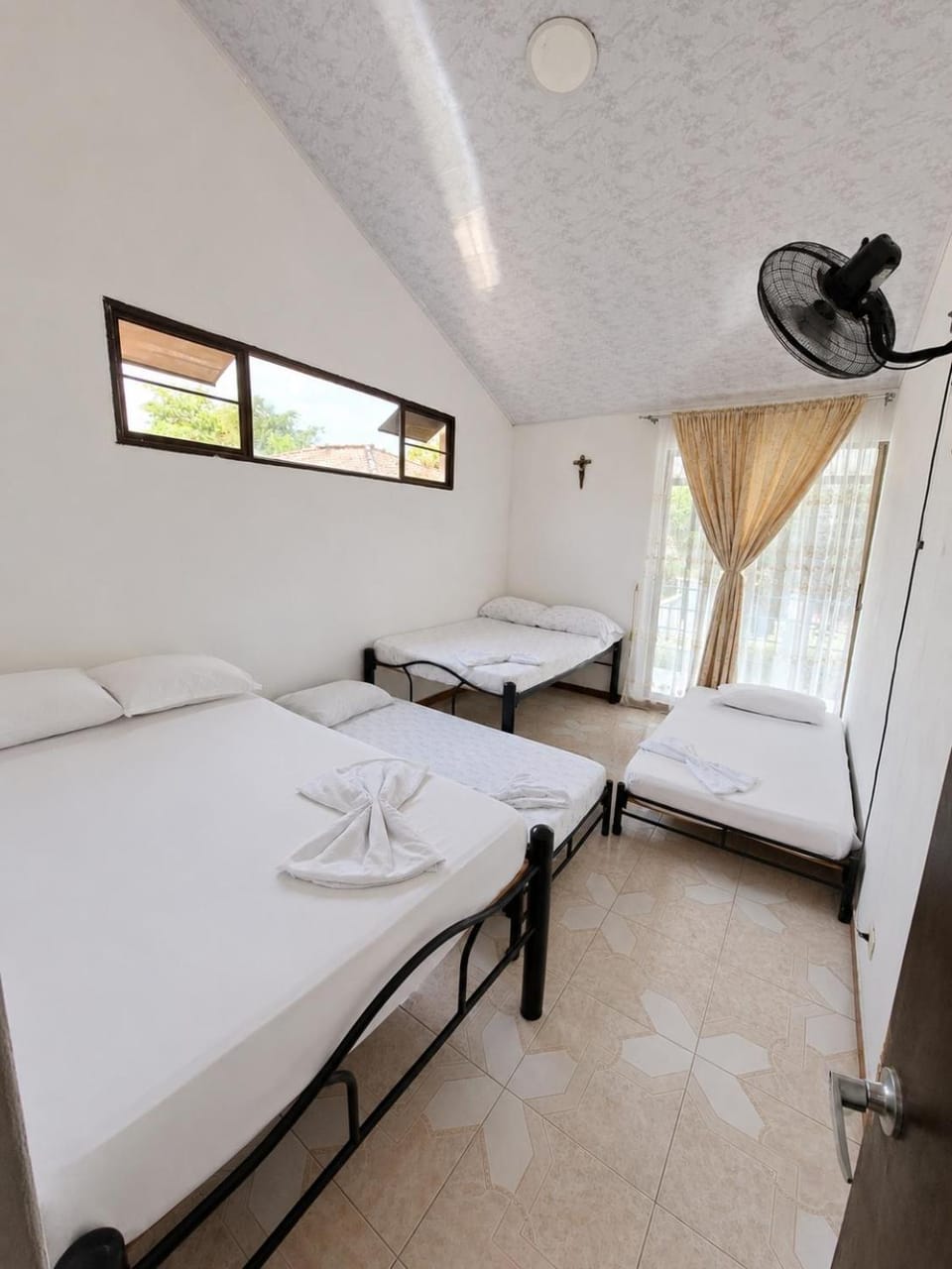 Quinta Villa Juancho House in Carmen Apicala