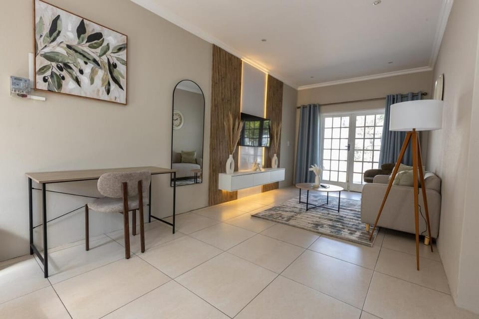 Olive & Oak on Rivonia Unit 1 Bed and Breakfast in Sandton