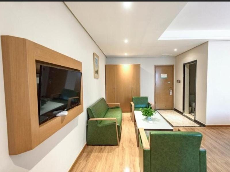 GreenTree Inn GuangXi HePu HuanzhuSouthRd.Transit Center Express Hotel Hotel in China