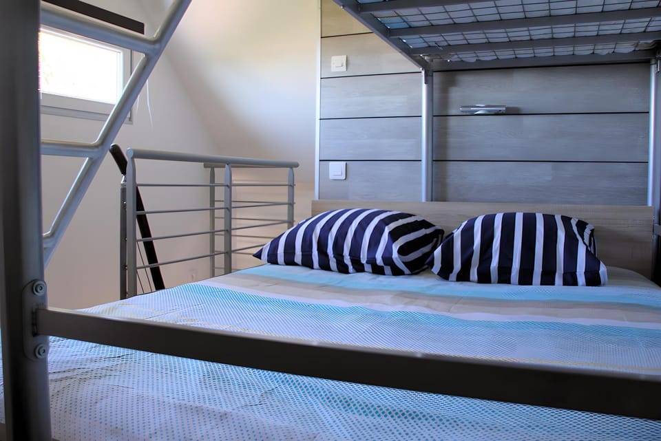 Property building, Living room, Bedroom