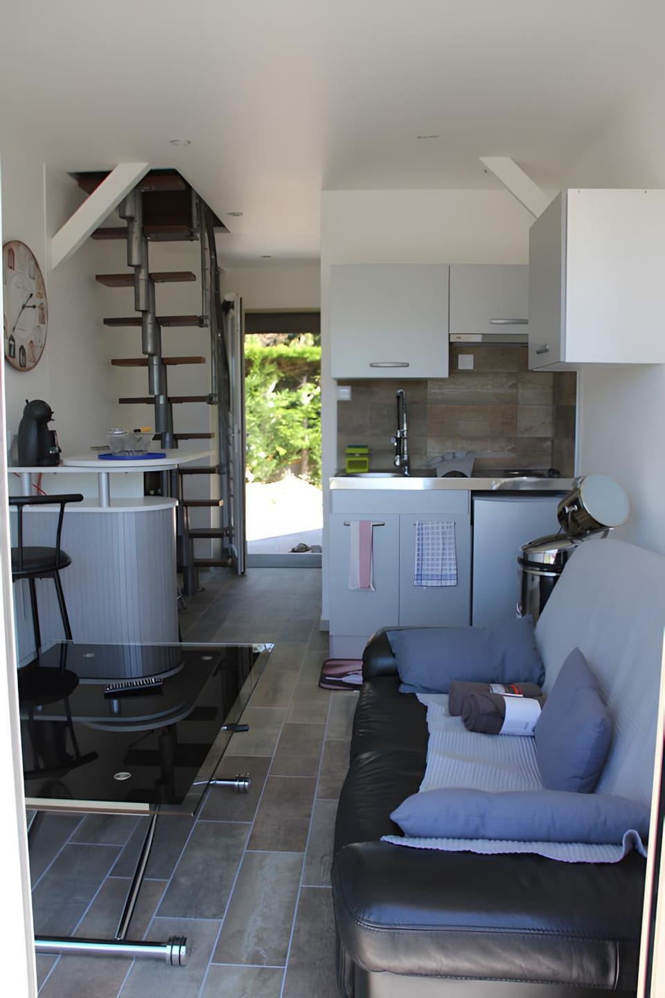 Property building, Living room