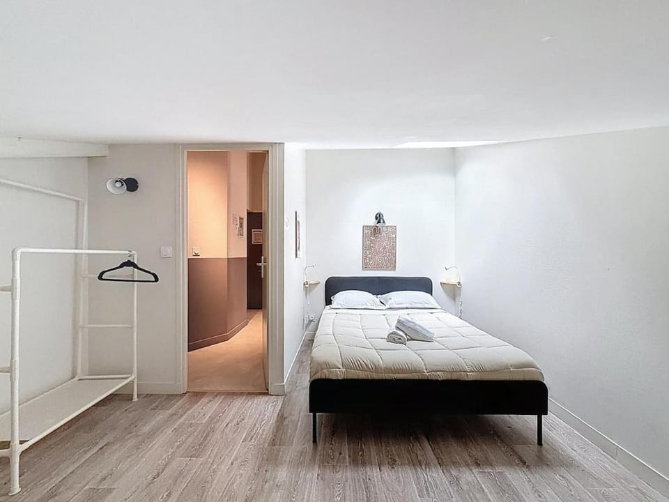 2 Apparts Jaude 100m 12 Pers Hyper Centre Blatin Apartment in Clermont-Ferrand
