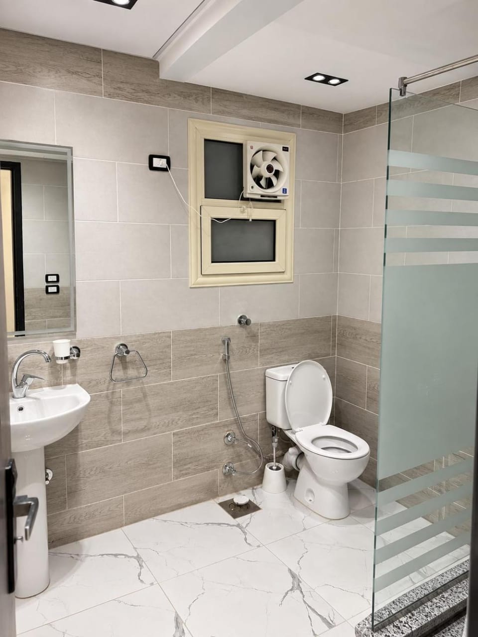 Two-Bedroom Apartment in Alhambra Waterfalls Compound, Airport Road Apartment in Hurghada