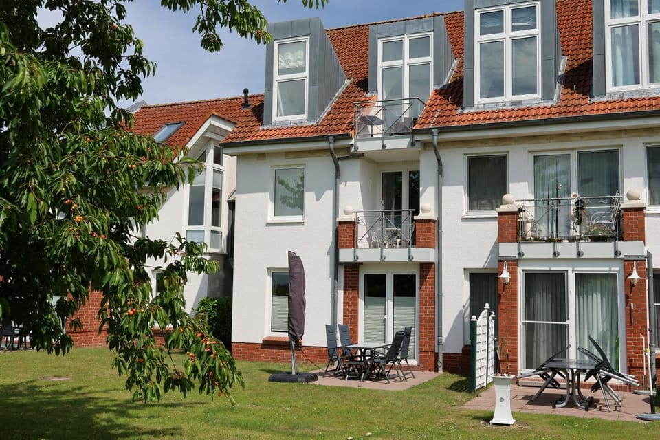 Property building, Balcony/Terrace