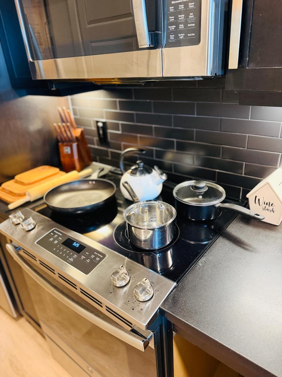 Kitchen or kitchenette, stove