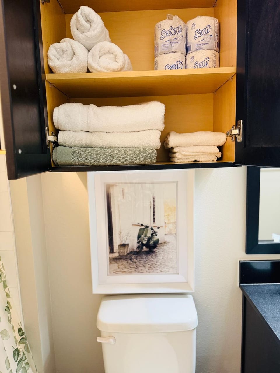Bathroom, towels