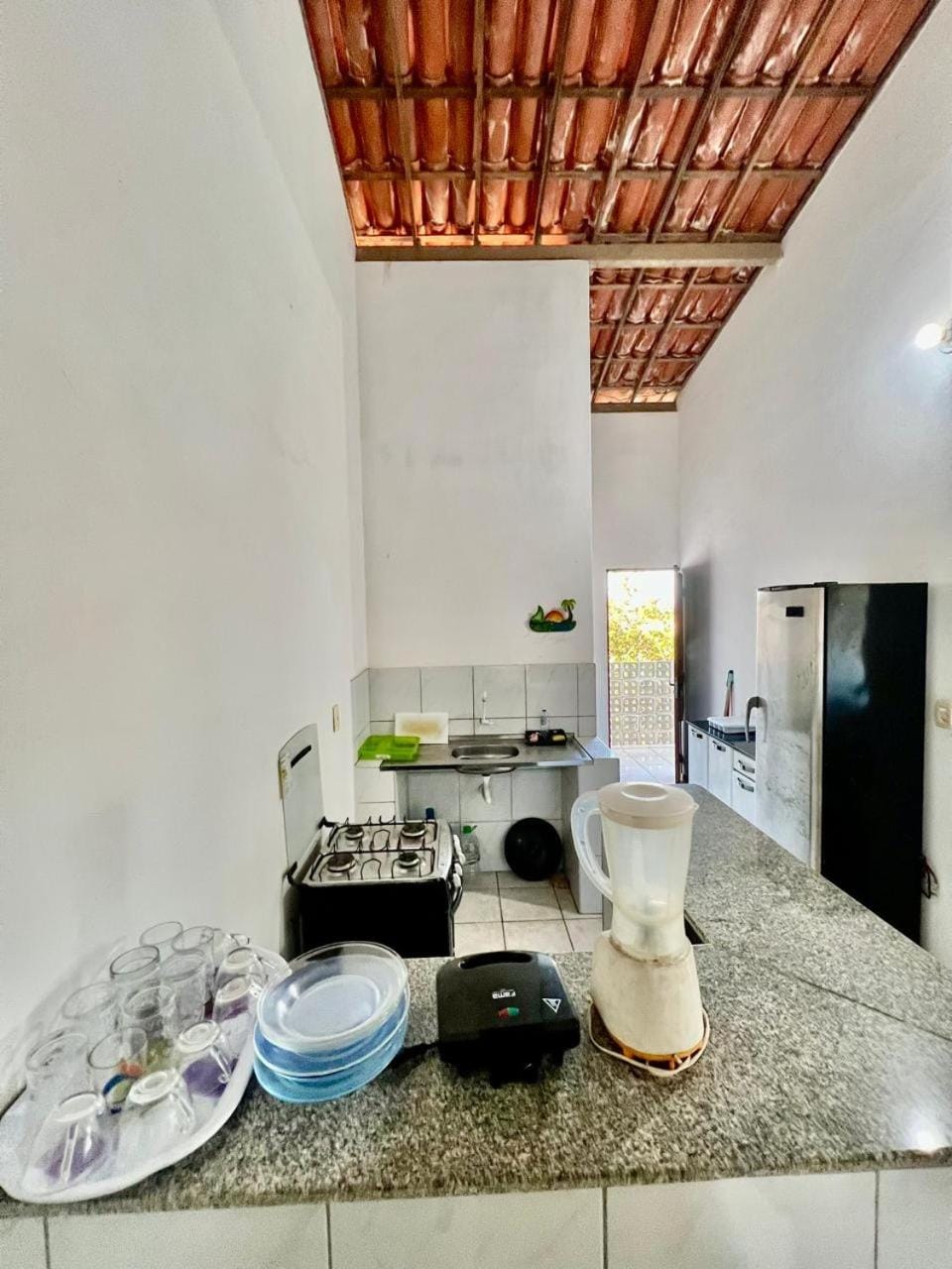 Kitchen or kitchenette, Dining area, minibar, stove, toaster