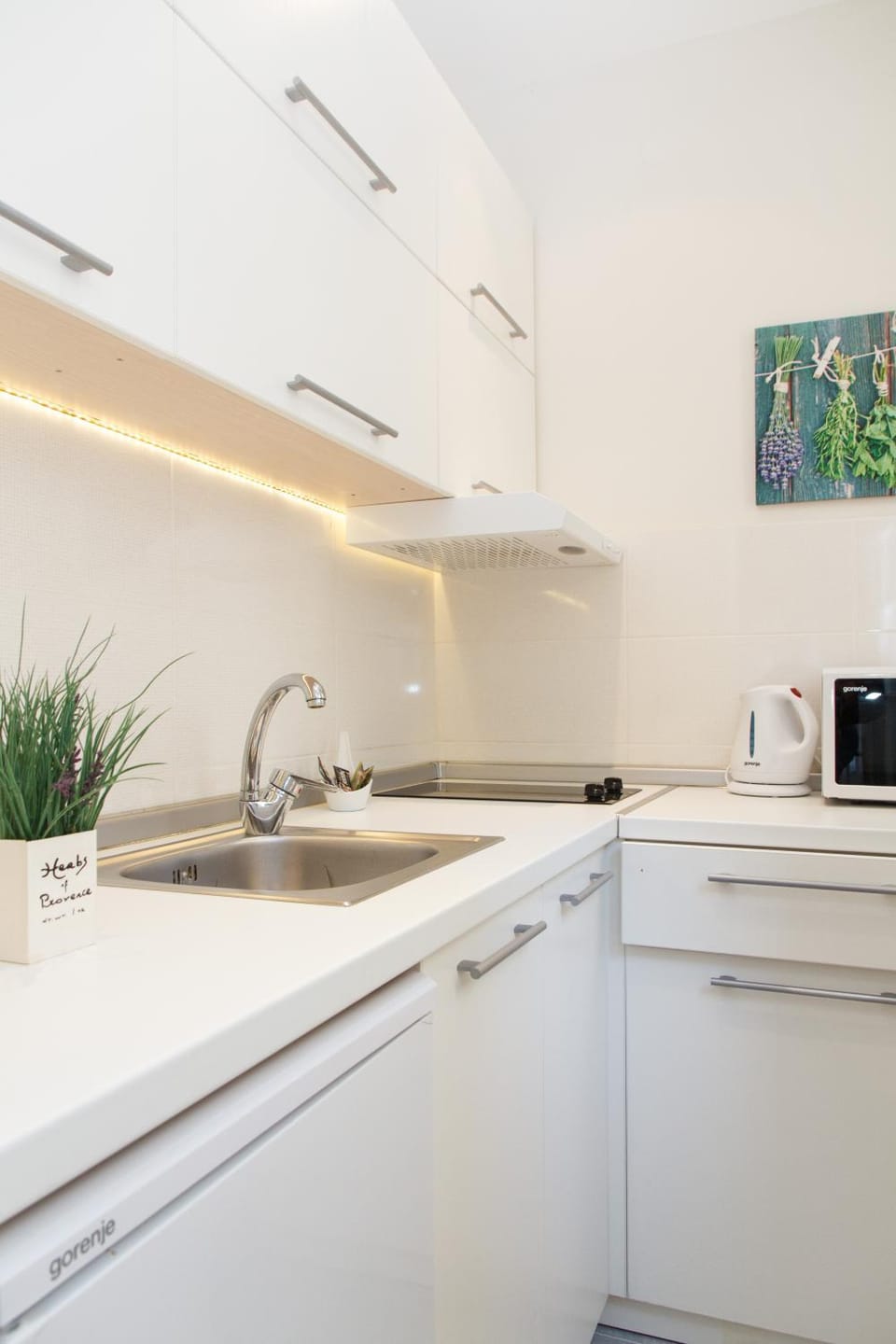 Kitchen or kitchenette, Decorative detail