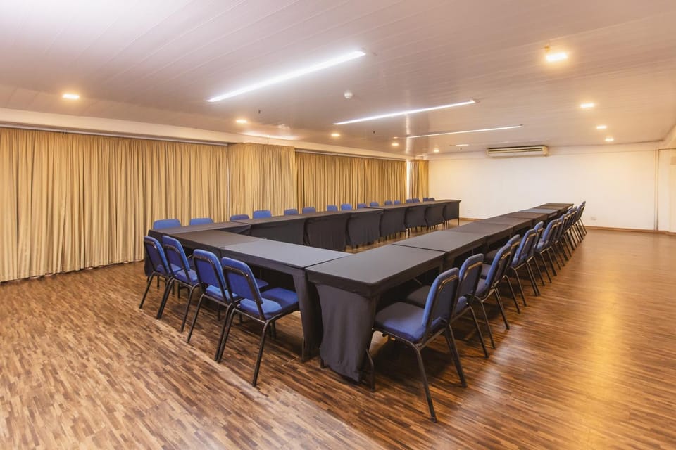 Meeting/conference room