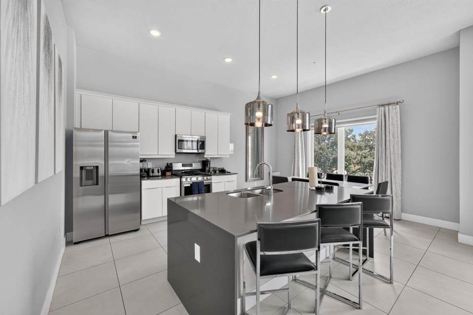 Kitchen or kitchenette, kitchen