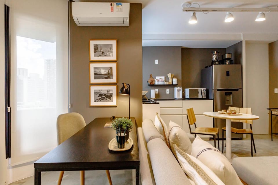 Living room, Seating area, air conditioner