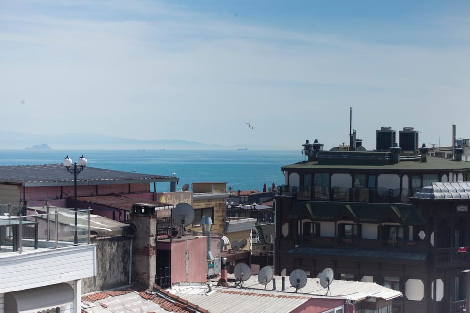 Natural landscape, Balcony/Terrace, Sea view
