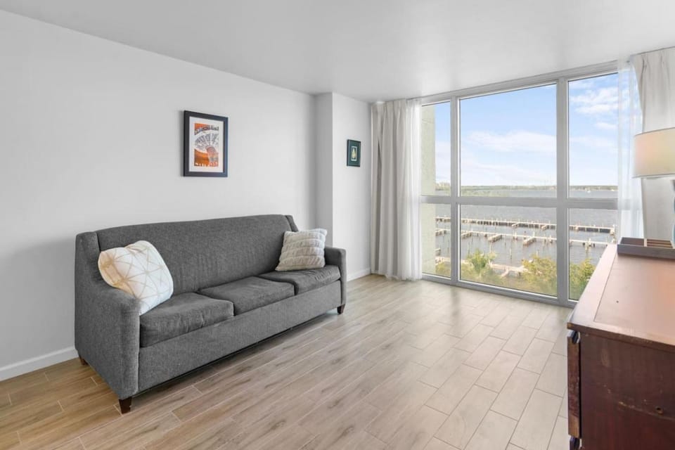Modern Cozy Apartment in Downtown Fort Myers Apartment in Fort Myers