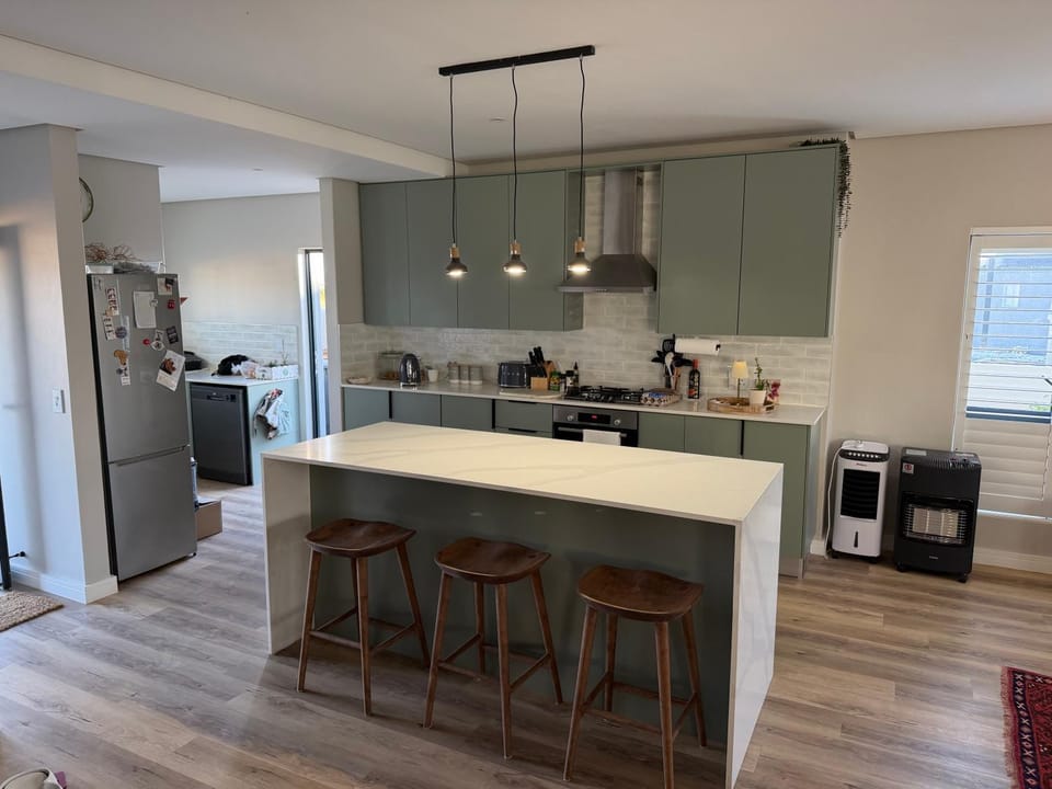 The Somerset Lake House House in Cape Town
