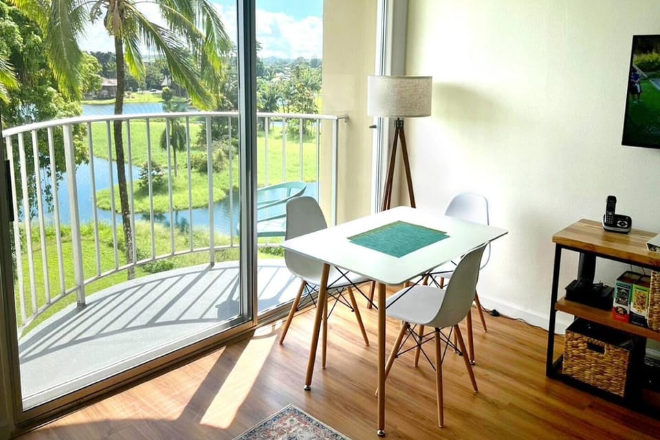 Kulani - 2 bd Spectacular Views, A/C, Pool, WI-FI Apartment in Hilo