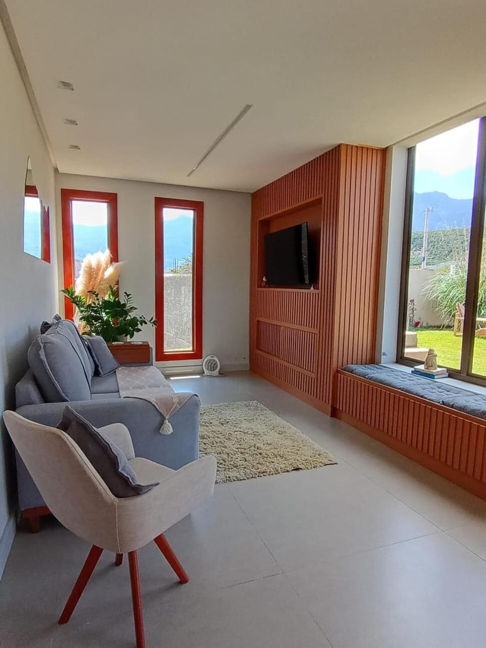 Communal lounge/ TV room