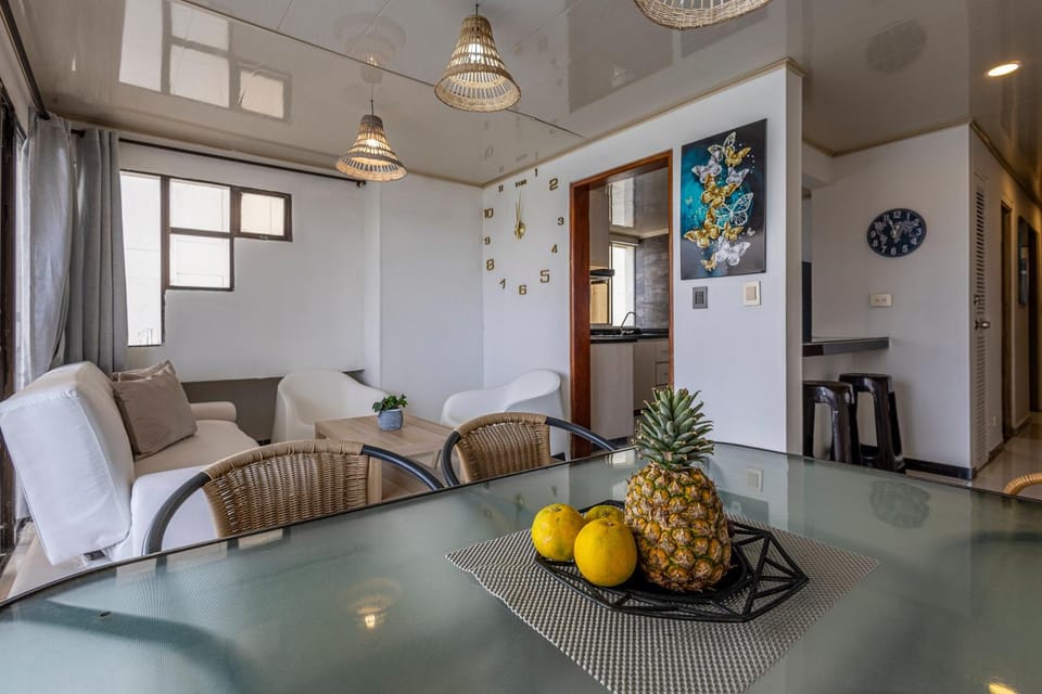Tropical Paradise - con vista al laguito y al mar Apartment in Cartagena