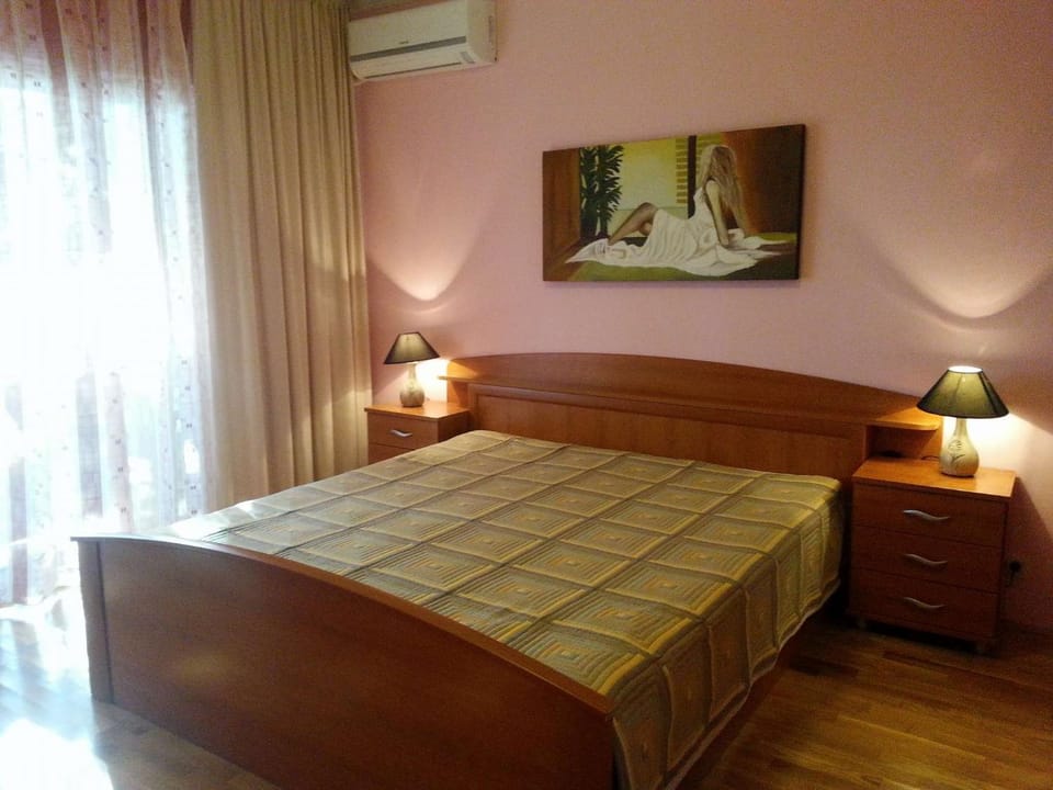 Bed, Day, Summer, Photo of the whole room, Bedroom, On site, Pool view, Sea view