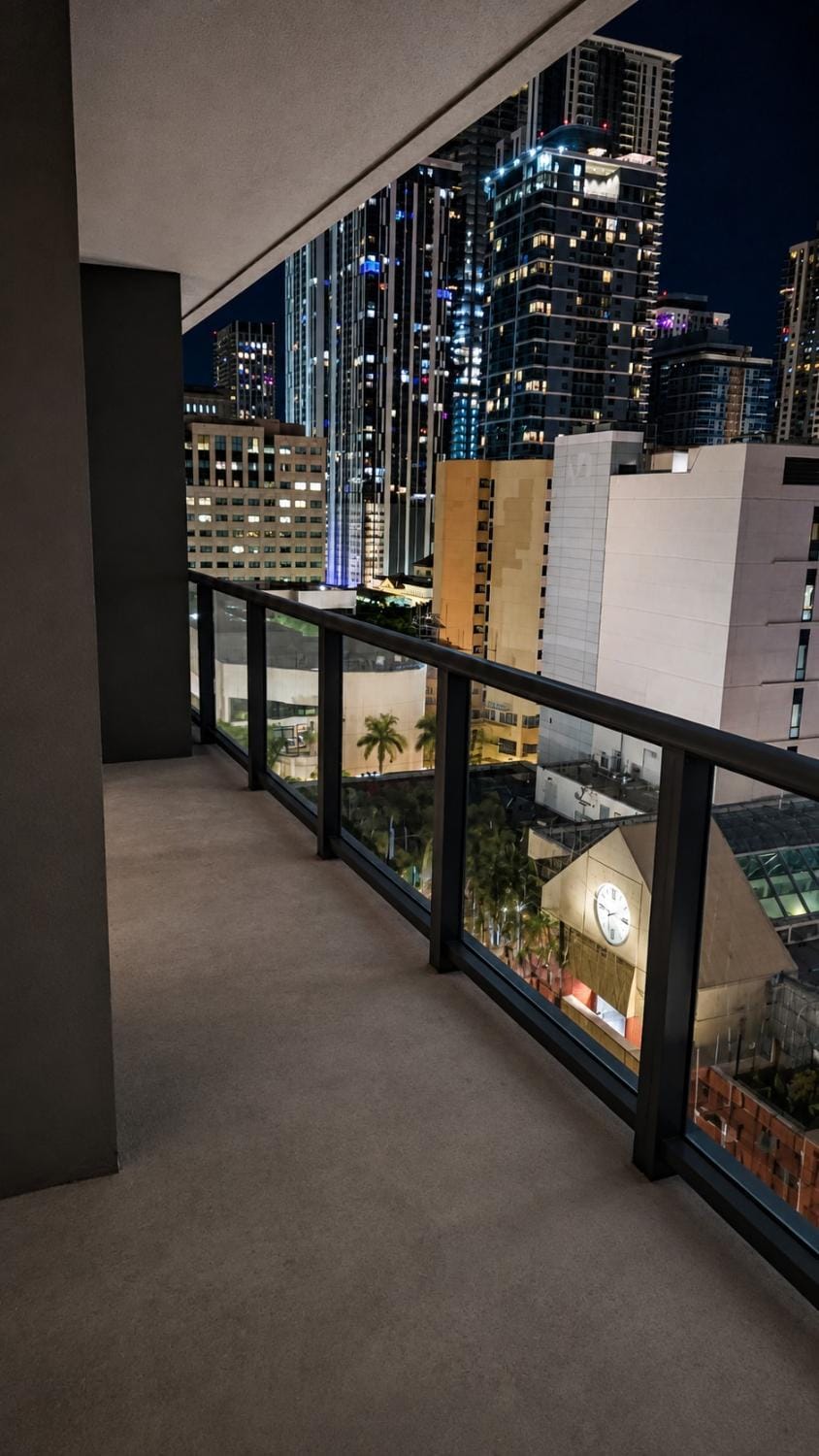 Stylish 2 BR Miami Skyline Escape Near Bayside Apartment in Miami