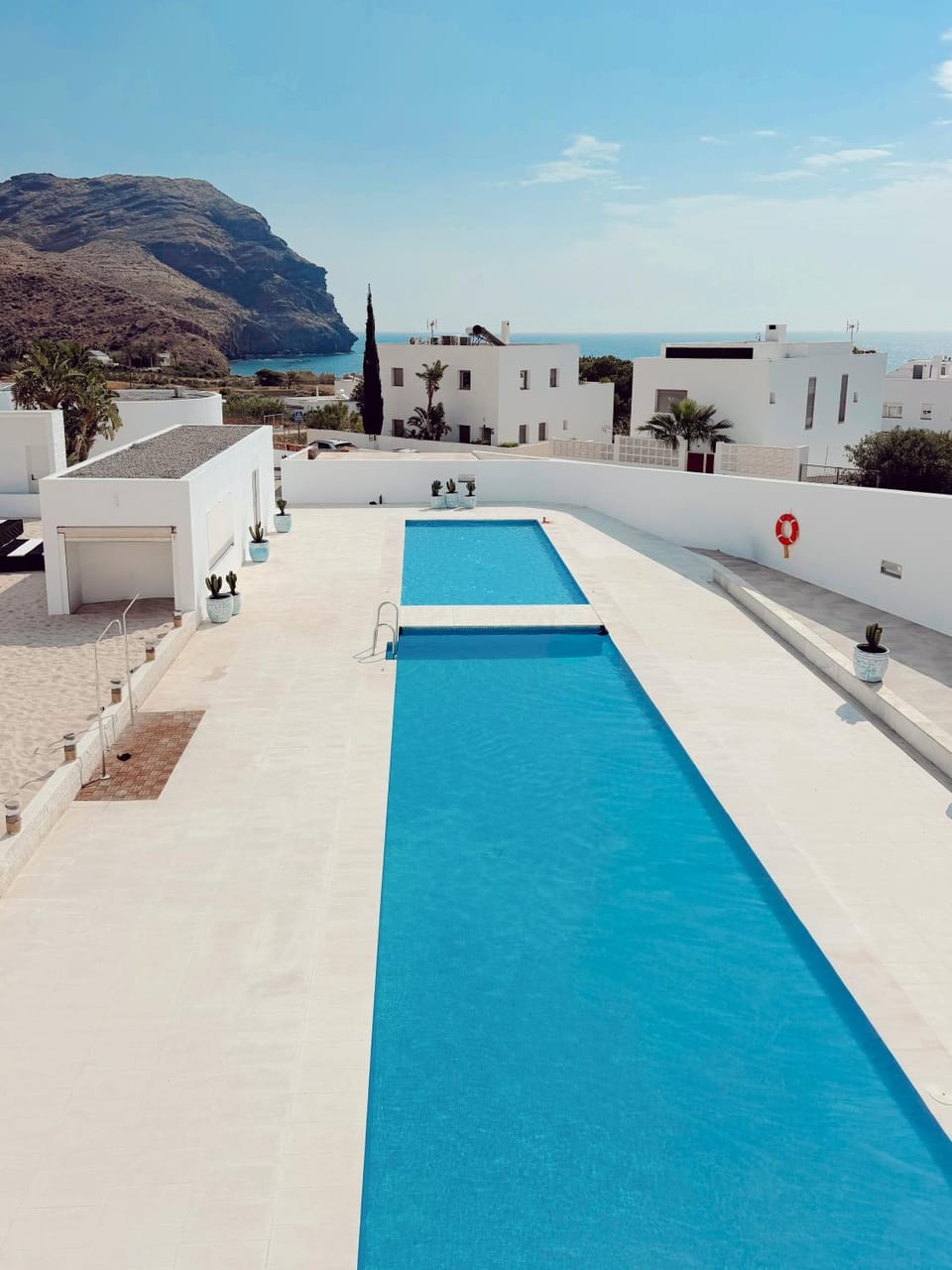 Property building, Swimming pool