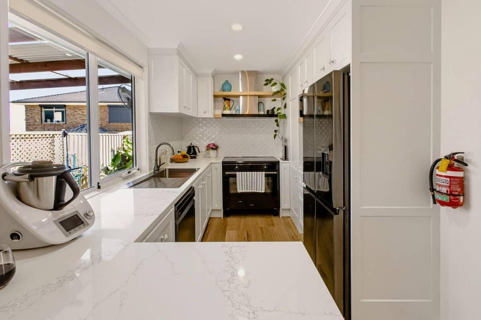 Kitchen or kitchenette, kitchen