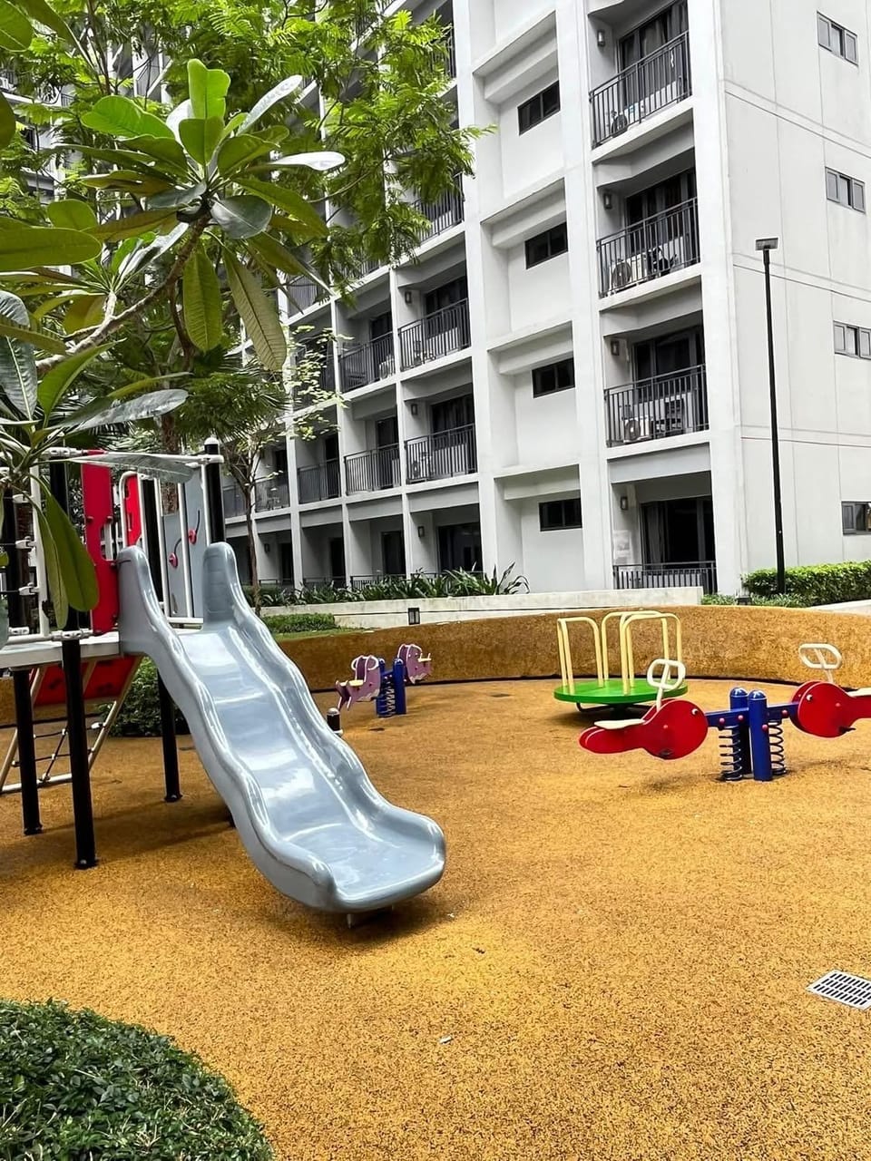 Shore Residences in Pasay Manila near in MOA and Manila Airport Apartment in Pasay
