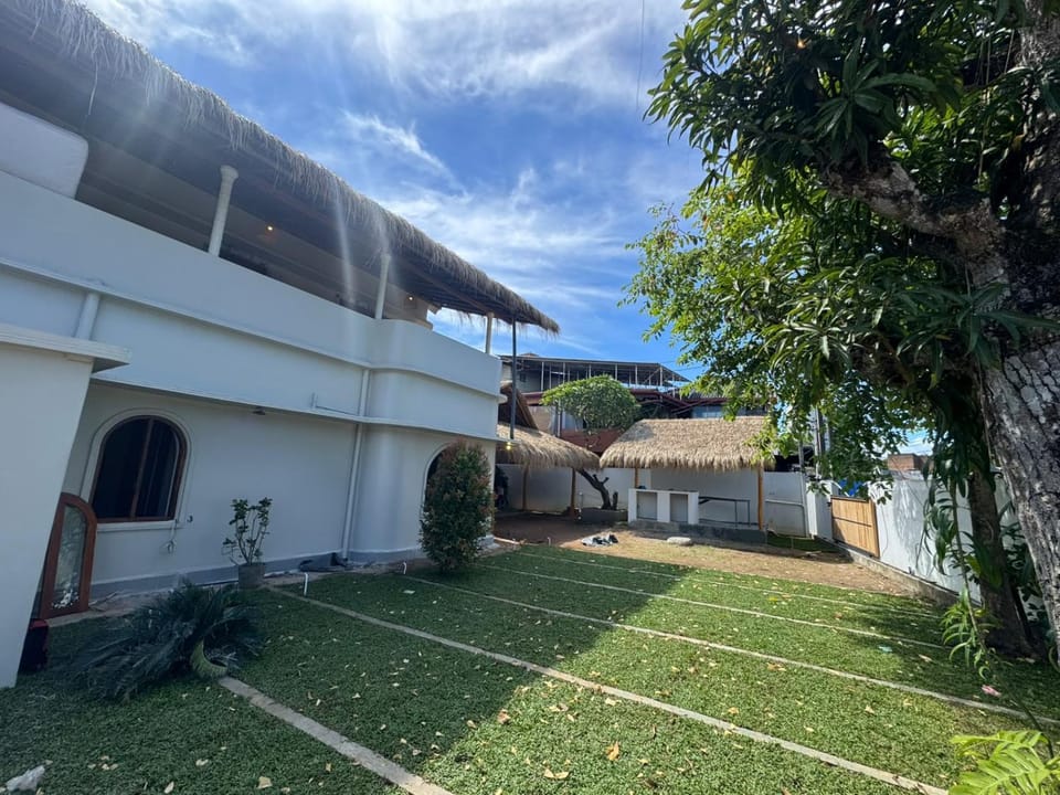 That's it - Hostel ,Party , Jungle gym & Co-work Hostel in Mirissa