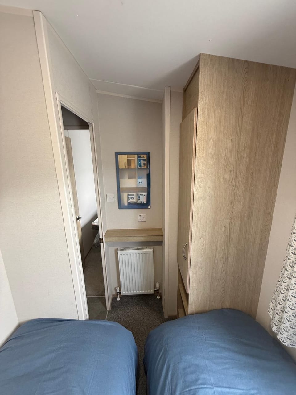 Bedroom, wardrobe