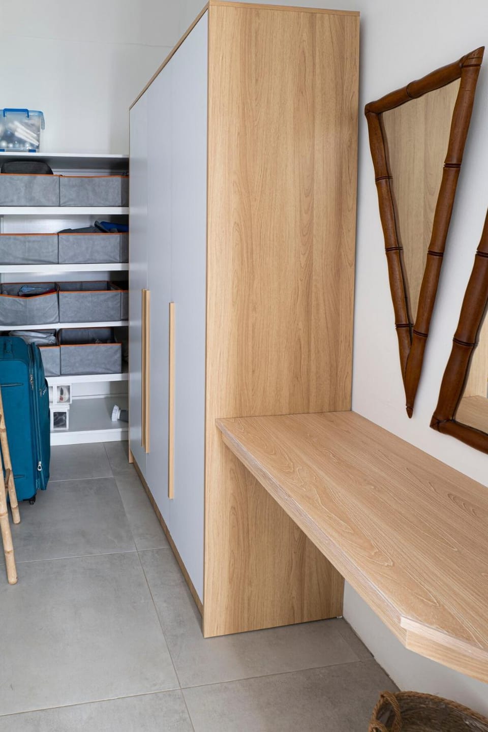 wardrobe