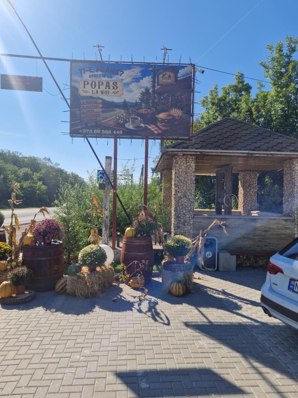 Popas la noi Hotel in Moldova