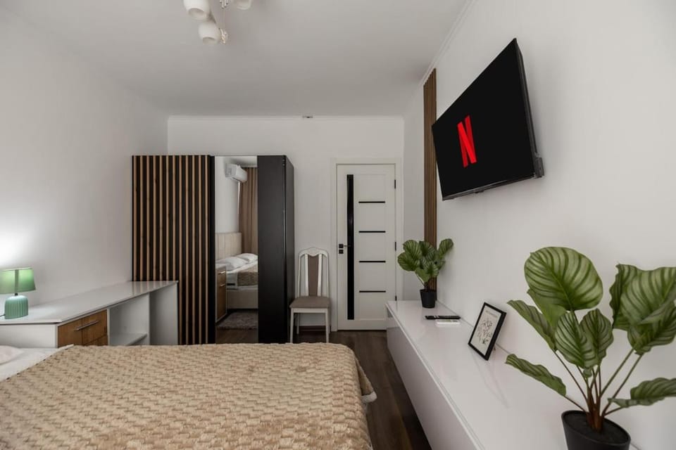 Exclusive 2BR Retreat Botanica Apartment in Chișinău