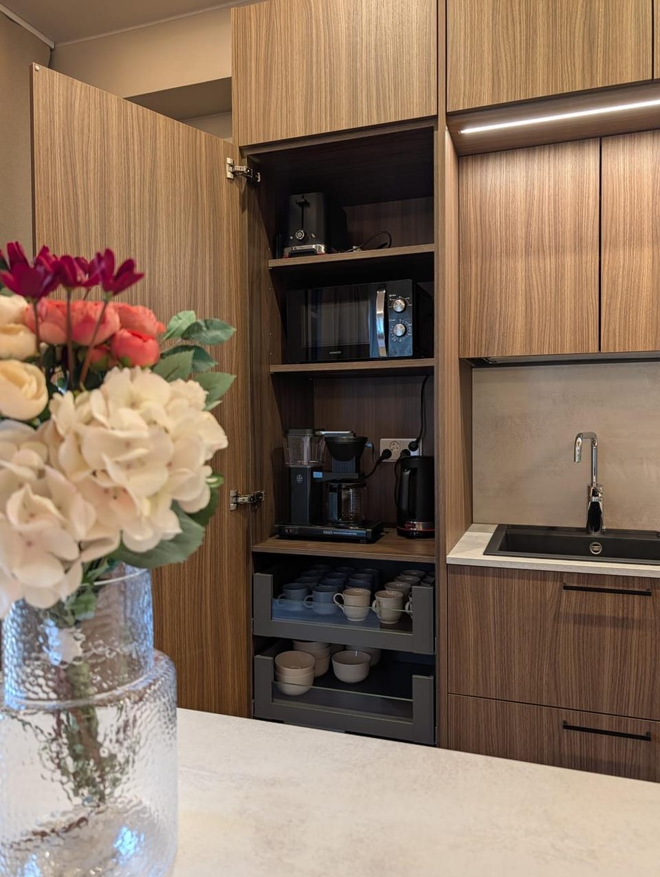 Kitchen or kitchenette