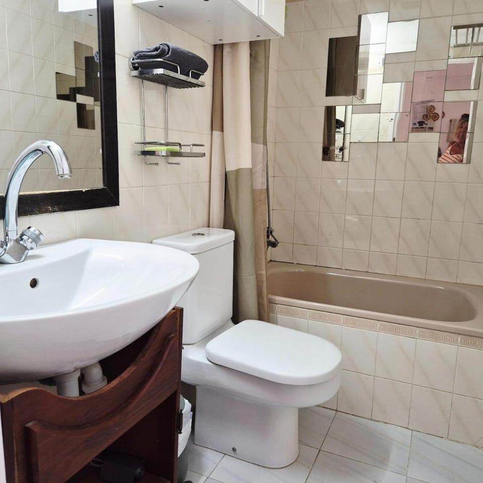 1 Appt 1 chambre wifi clim Apartment in Alt Empordà