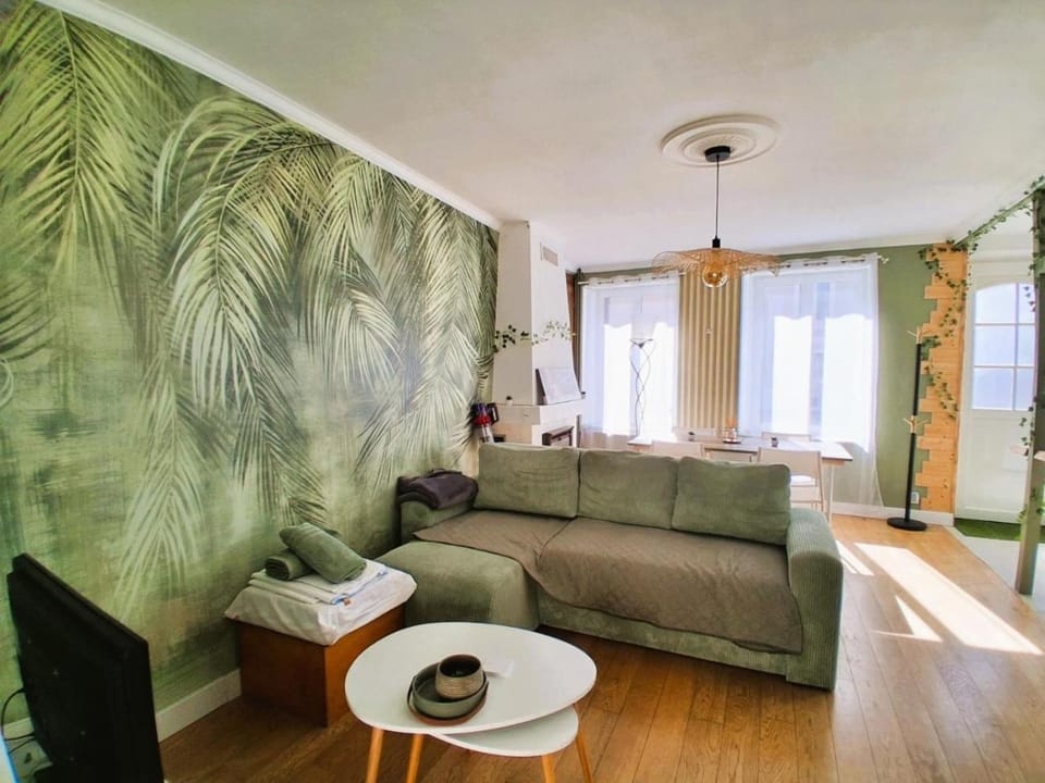 Communal lounge/ TV room, Living room