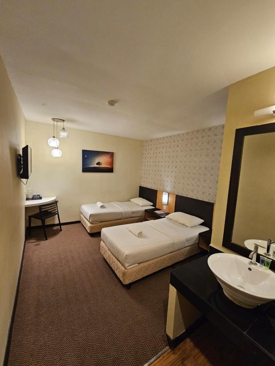 Regalo Inn with lift at Kotalaksamana Inn in Malacca