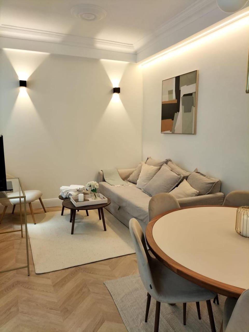 Communal lounge/ TV room