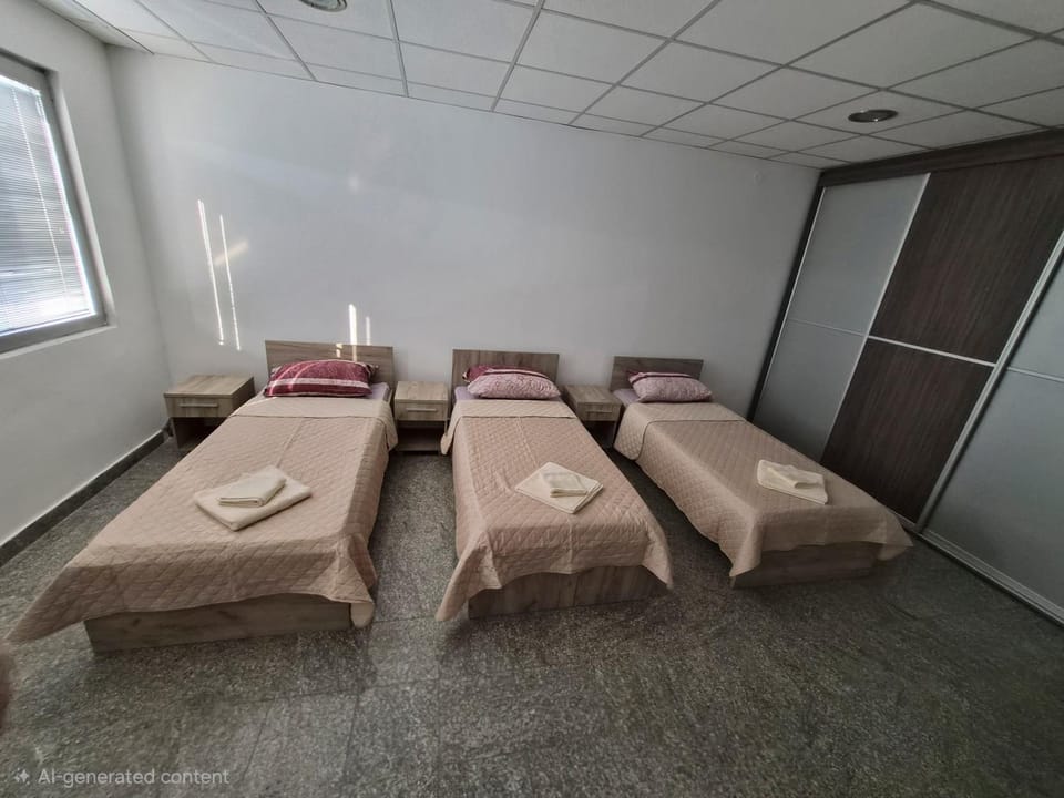 Bed, towels