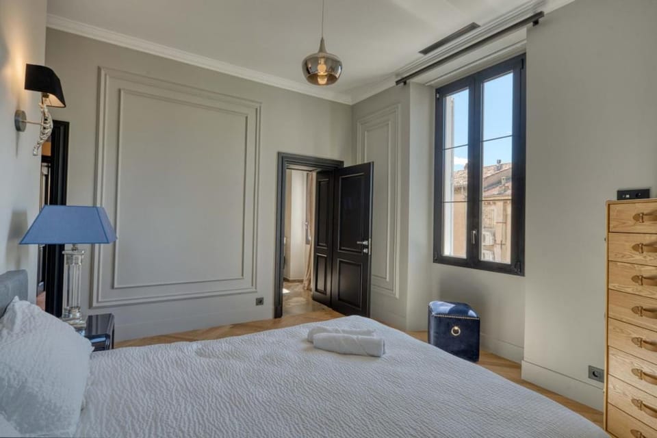 Luxurious 4-Bedroom Apartment - Cannes Center Apartment in Cannes