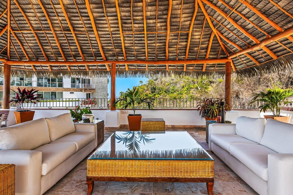 Grand Miramar APH1 | 4BR Penthouse + Ocean Views Apartment in Puerto Vallarta