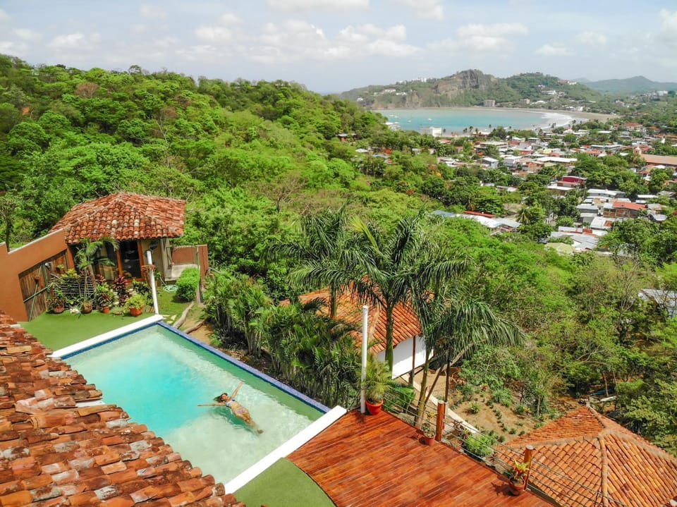 Facade/entrance, Day, Natural landscape, Bird's eye view, BBQ facilities, Garden, Balcony/Terrace, On site, Guests, City view, Garden view, Mountain view, Pool view, Swimming pool, Swimming pool