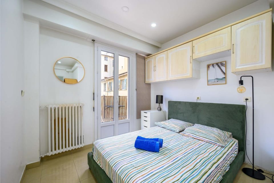 Appartement 3 chambres avec balcon Nice centre Apartment in Nice