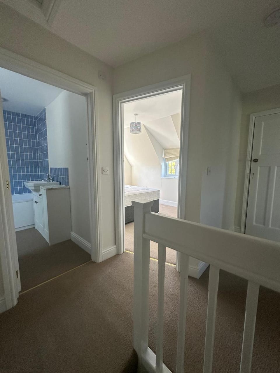 The Quiet Place - Rest and Reset - 4 Bed - Free Parking Apartment in Huntingdonshire District