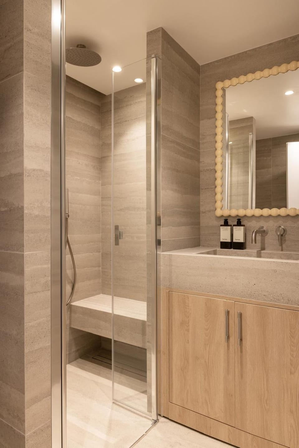 Heart Marais, Architect flat with 2BR and 2SDB with AC Apartment in Paris