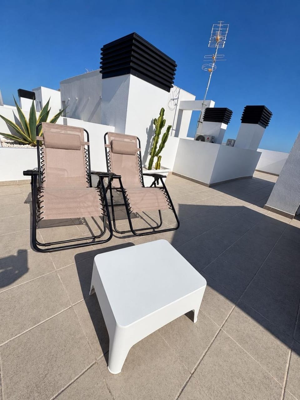 AP-2 XimoApartments Ático Dúplex con Piscina y Parking Apartment in Safor