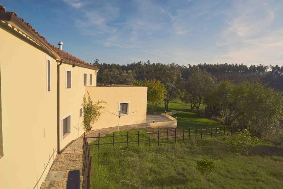 Spacious 4 Bedroom Villa - Peaceful Rural Escape House in Aveiro District, Portugal