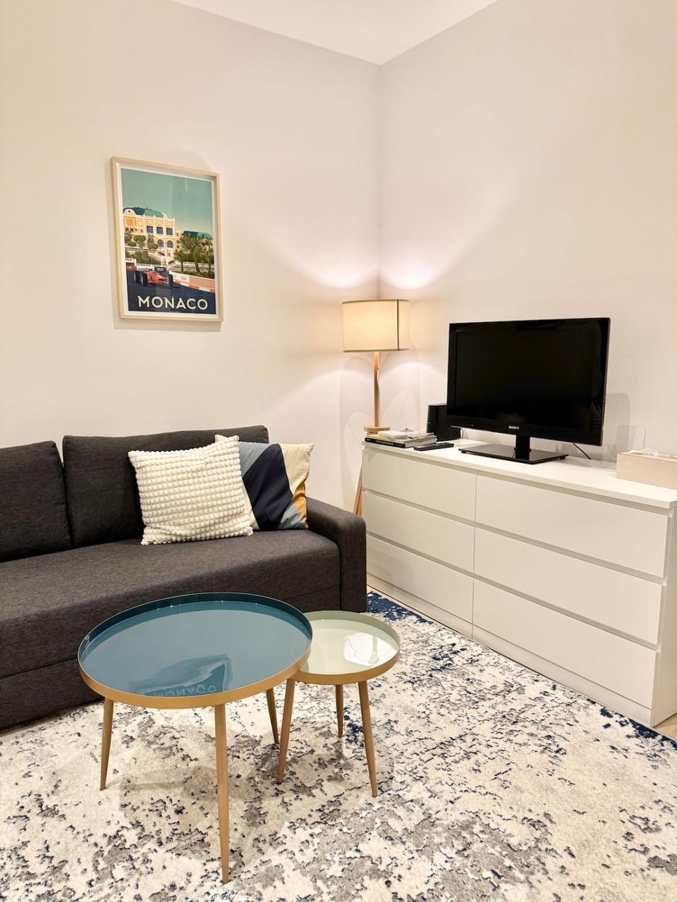 Nice 3 star apart near MC train Station 3rd floor Apartment in French Riviera