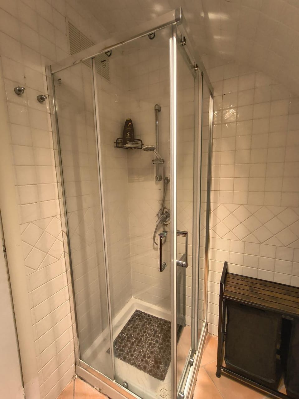 Bathroom, Living room