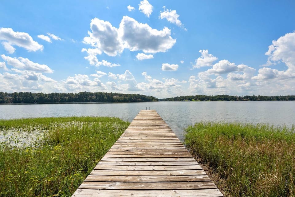 Laineys Lake Retreat House in Tuscaloosa