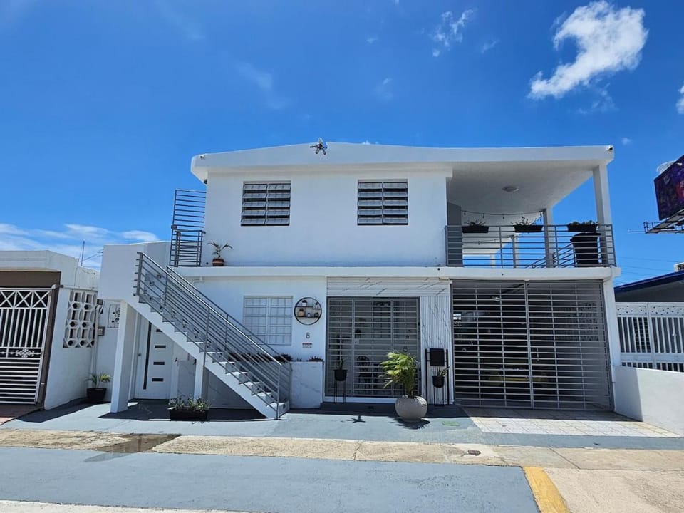 Full House near the beach and airport House in Carolina