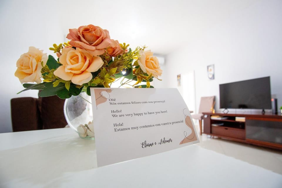 Living room, Text overlay
